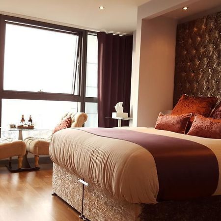 City Atmosphere Leeds  Room photo