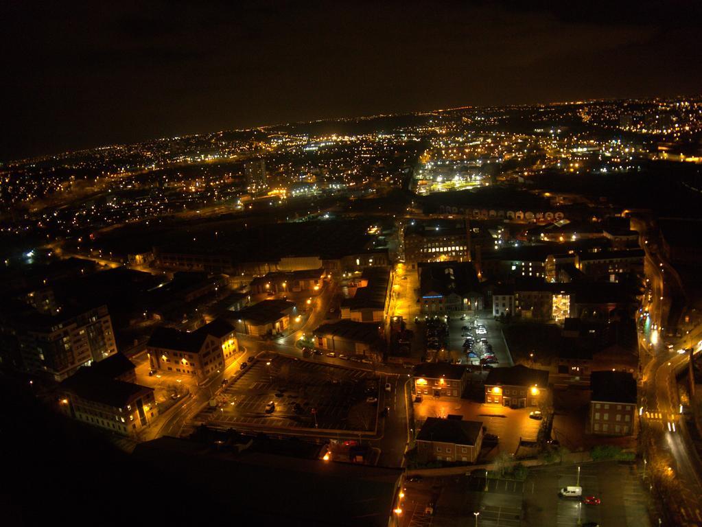 City Atmosphere Leeds  Room photo